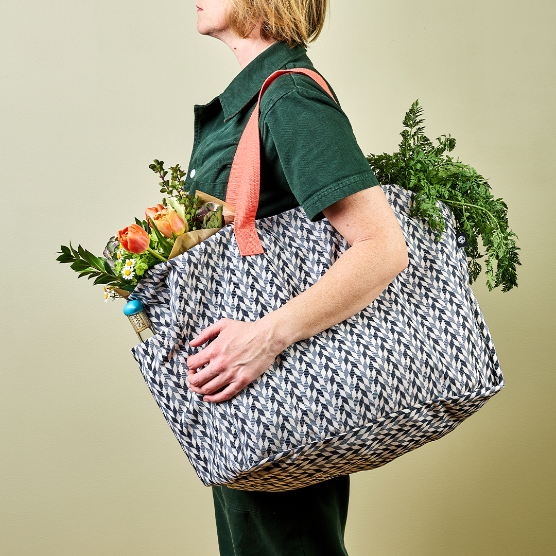 The Everything Everywhere Bag (Chevron-Slate)