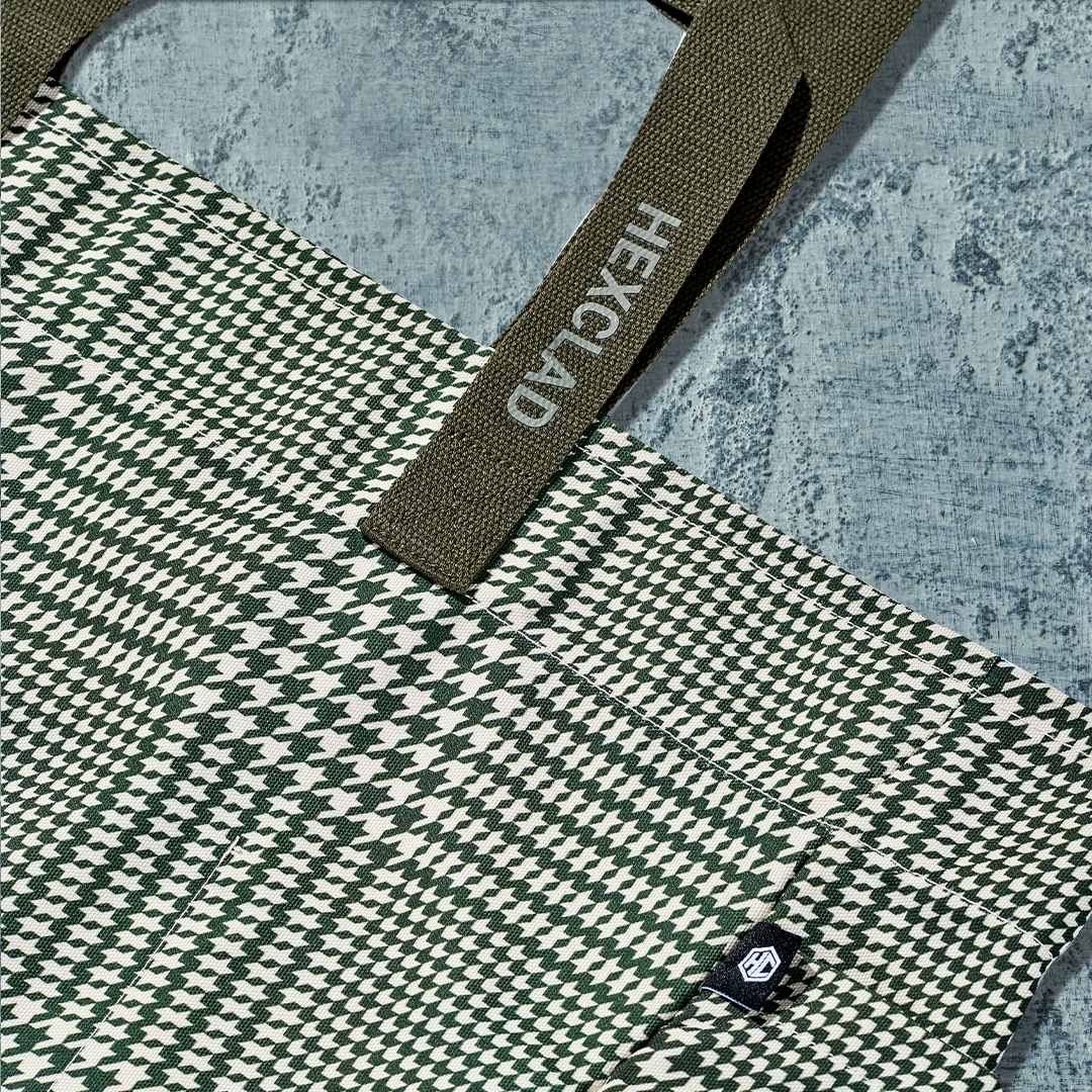 The Everything Everywhere Bag (Houndstooth-Forest)